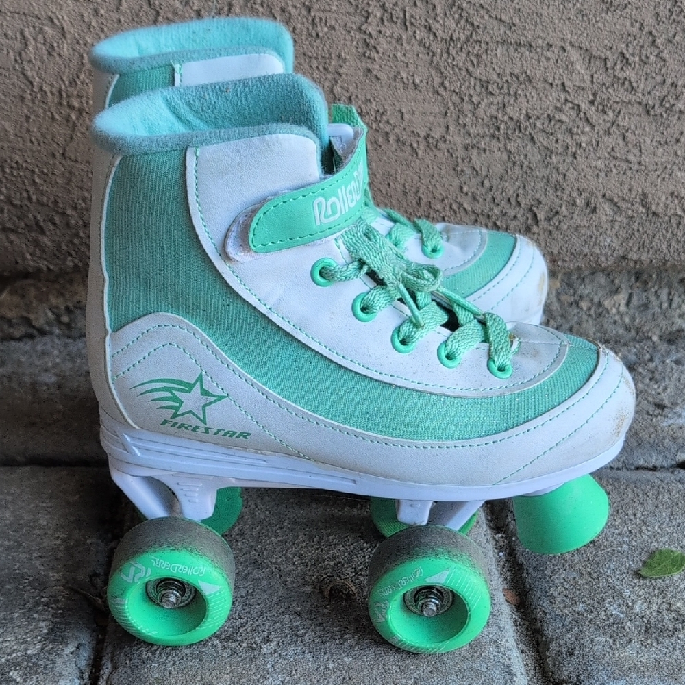 Girl's Roller Skates Size 3 Mint Green And White
